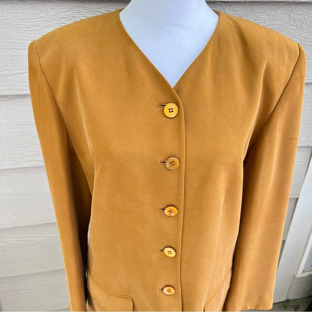 Chaus Vintage 100% Silk Jacket Skirt Suit Set SZ 12/10 Lined Shoulder Pad Career